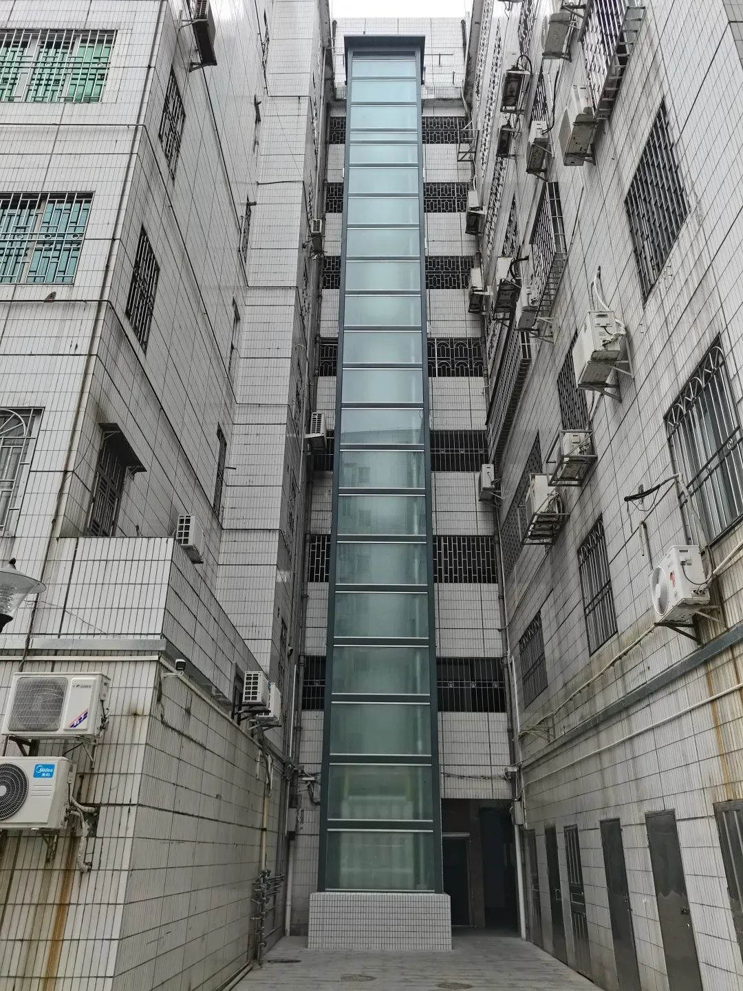 1680070000186857.jpg 1.jpg